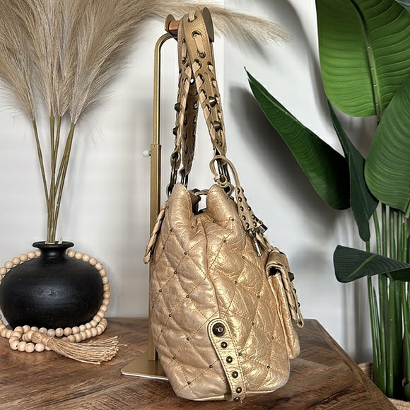 HTF Vintage BETSEY JOHNSON 💛🔐Gold Quilted Leather Padlock Bag - Picture 9 of 16